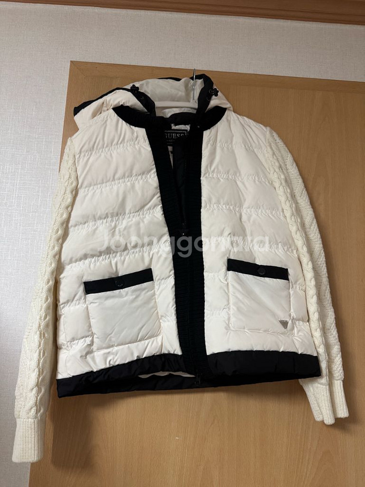 게스 여성 니트배색 하이브리드 다운 패딩 s--2