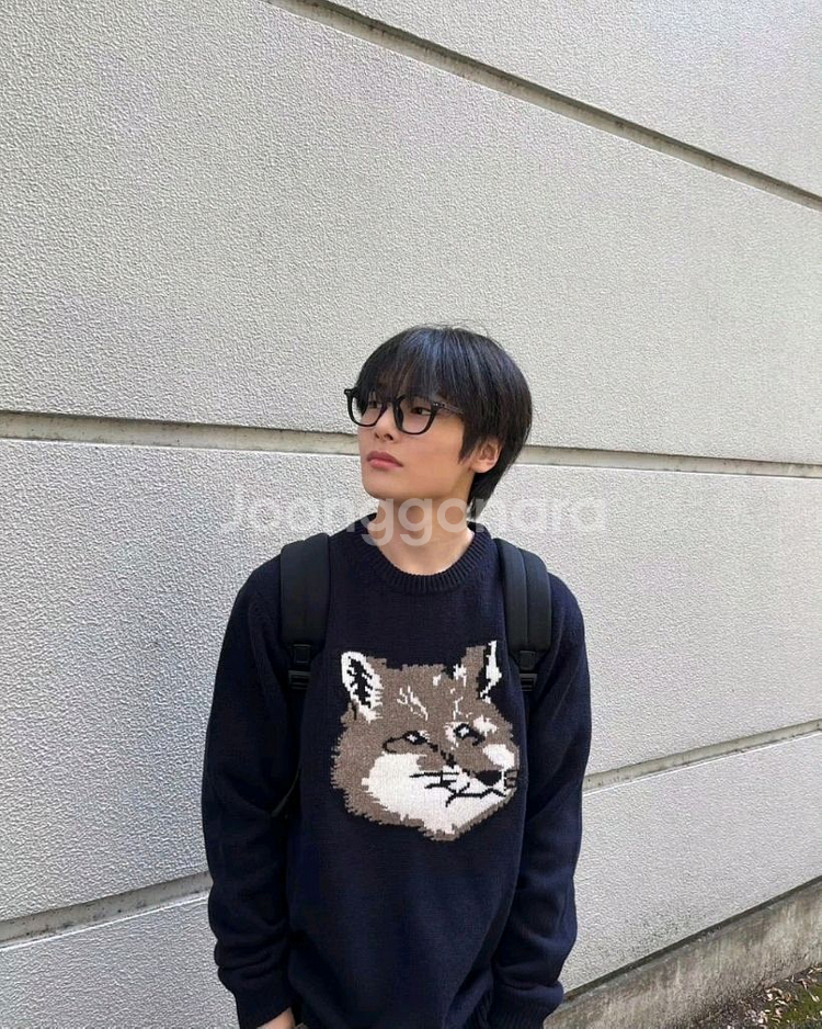 (1회착용)메종키츠네 여성 빅폭스 헤드 니트 스웨터--1