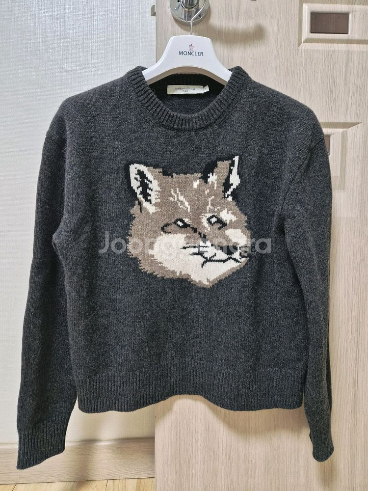 (1회착용)메종키츠네 여성 빅폭스 헤드 니트 스웨터--3