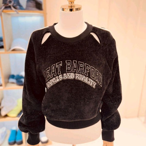 에고이스트 숄더 슬릿 포인트 스웻 티셔츠