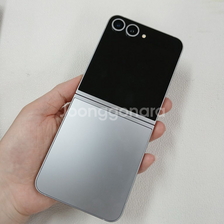 단순개봉 새상품 박스있음 갤럭시Z플립6 256기가공기계--0