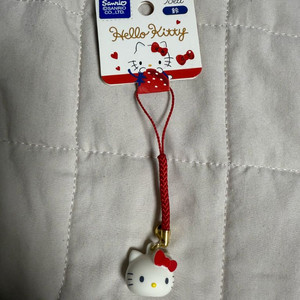 산리오 헬로키티 얼굴 방울 키링