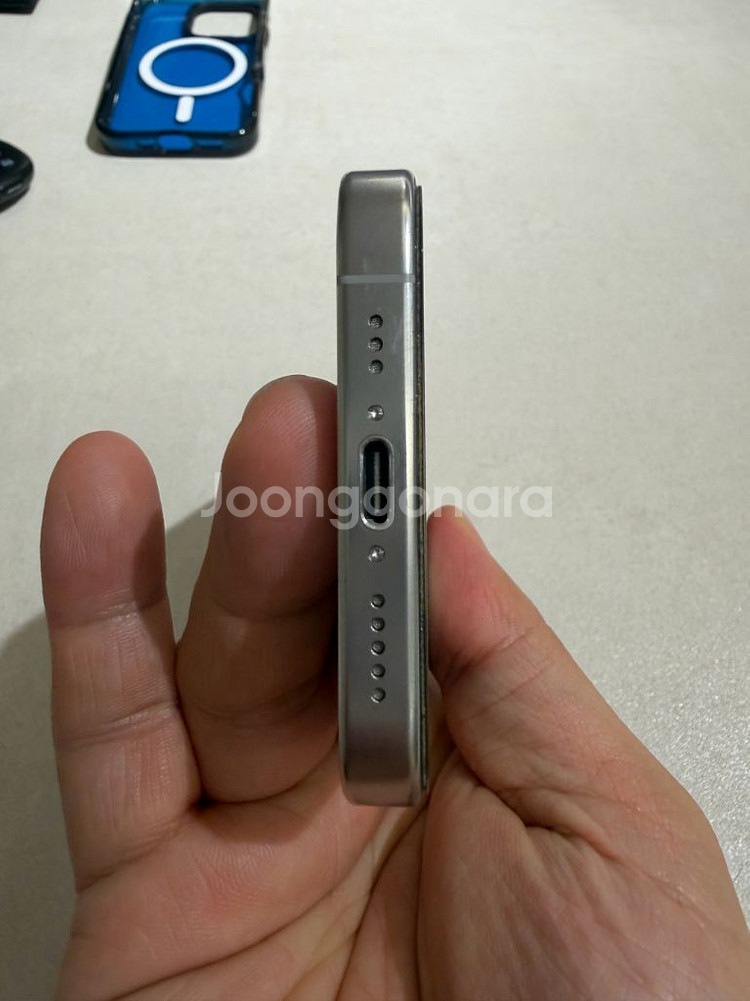 아이폰 16 Pro 화이트 256g 팝니다--5