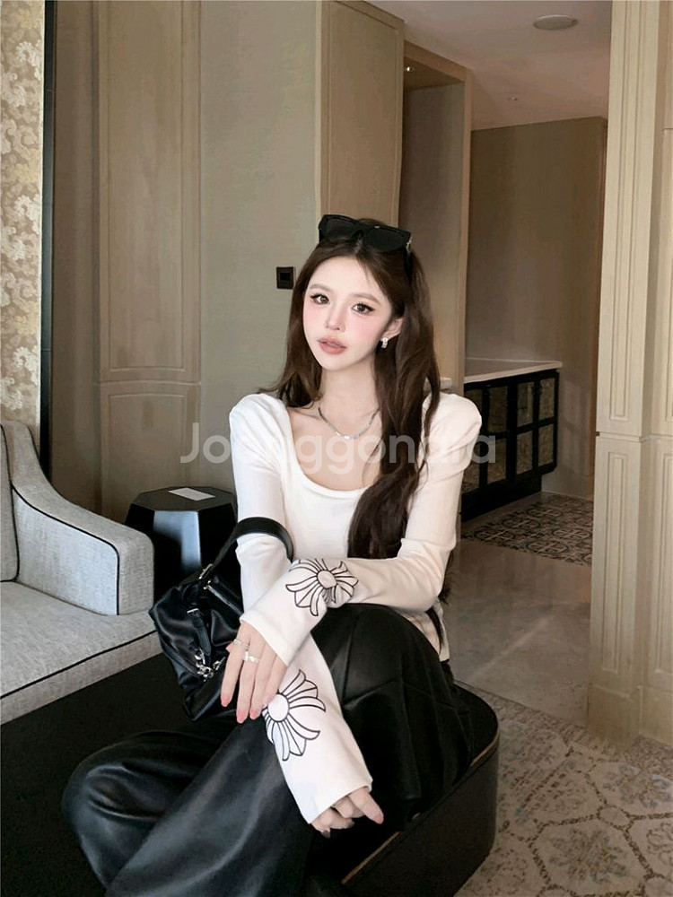 크로스소매티(패드내장) 라운드 긴팔 등나염 프린팅--3