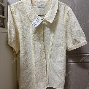 탑텐 topten 시어서커 볼륨 소매 블라우스