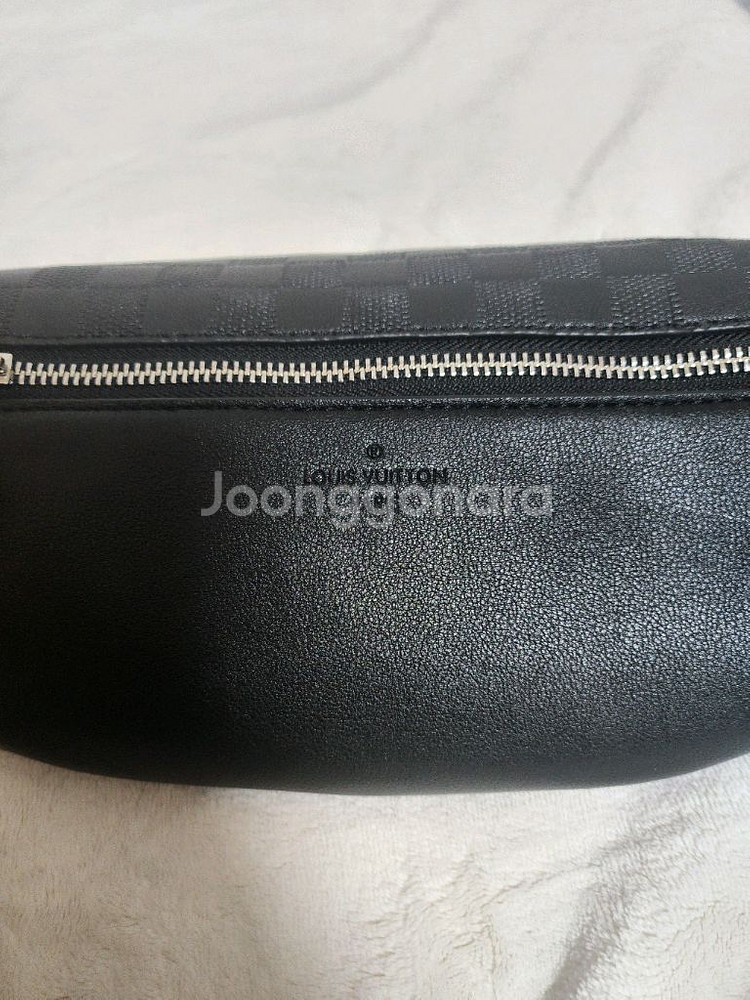 루이비통 힙색 크로스백--3