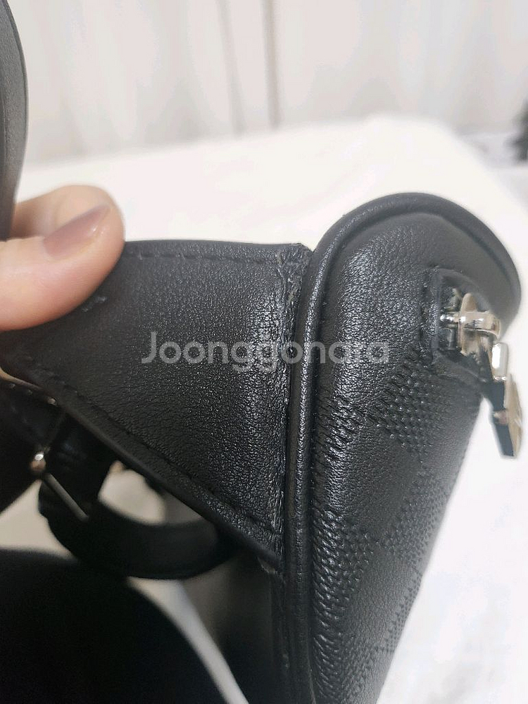 루이비통 힙색 크로스백--6