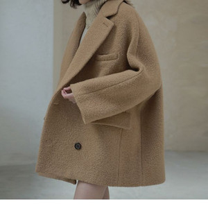 노미나떼 노엘 부클 하프코트 S/ 웜베이지