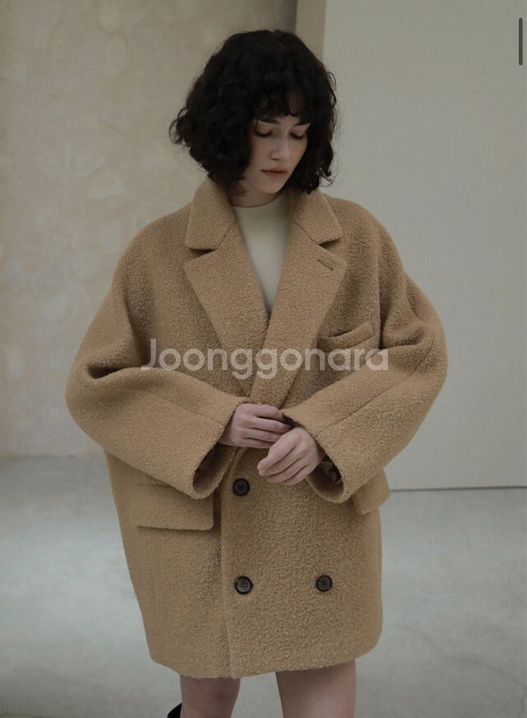 노미나떼 노엘 부클 하프코트 S/ 웜베이지--2