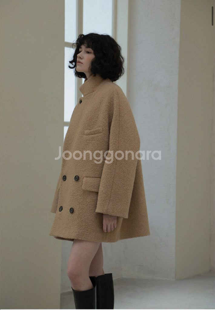 노미나떼 노엘 부클 하프코트 S/ 웜베이지--3