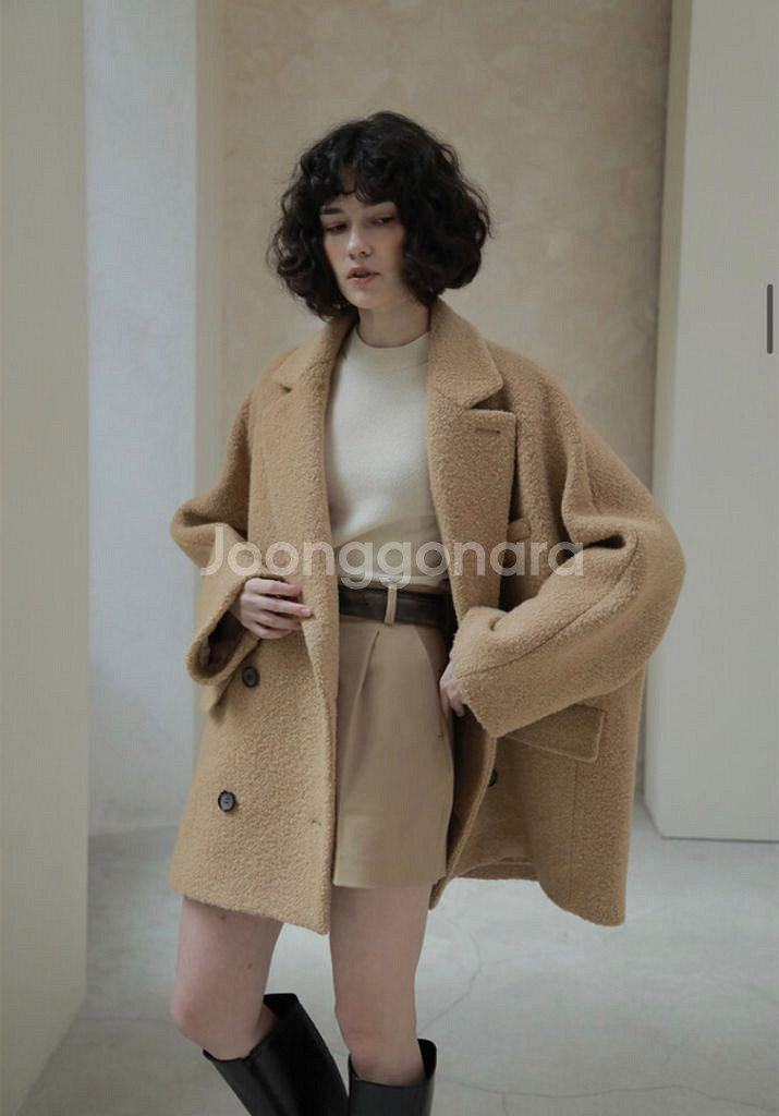 노미나떼 노엘 부클 하프코트 S/ 웜베이지--4