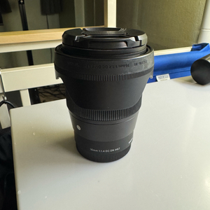 시그마 16mm F1.4 DC DN 렌즈 팝니다
