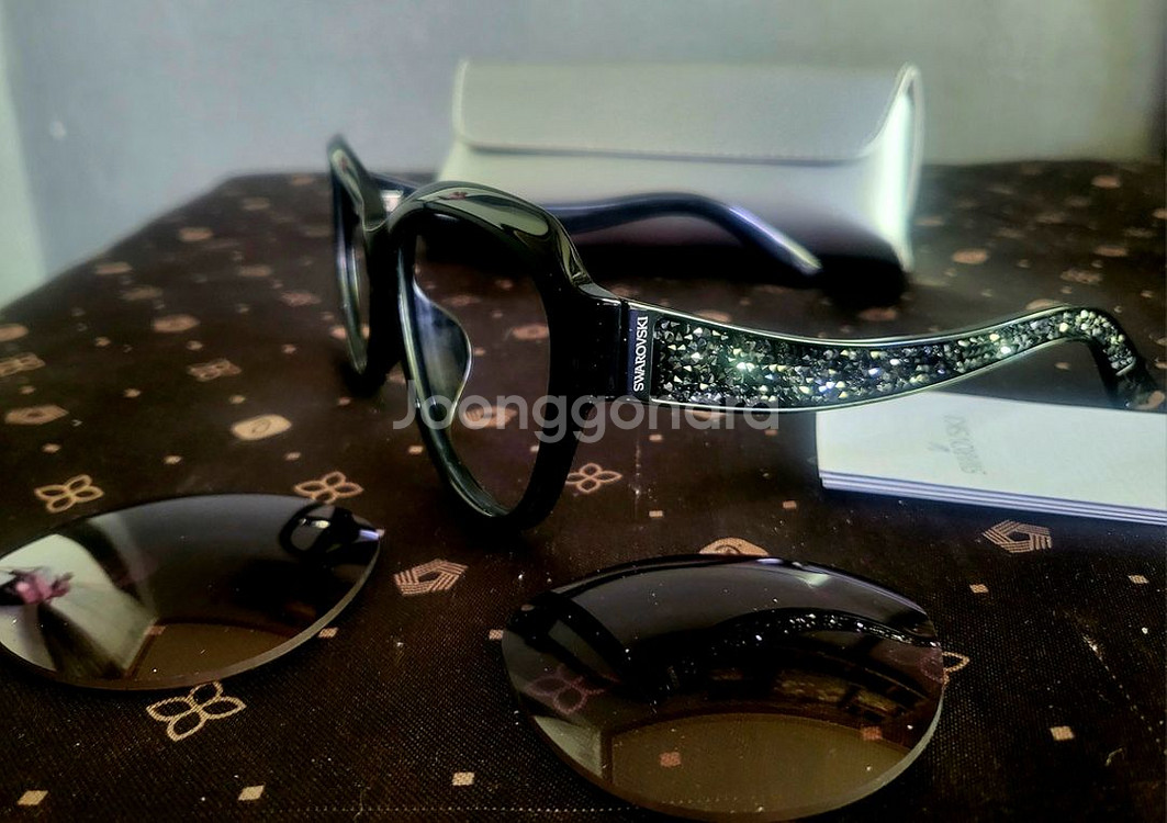 [미사용 새상품]SWAROVSKI 스와로브스키 선글라스--3