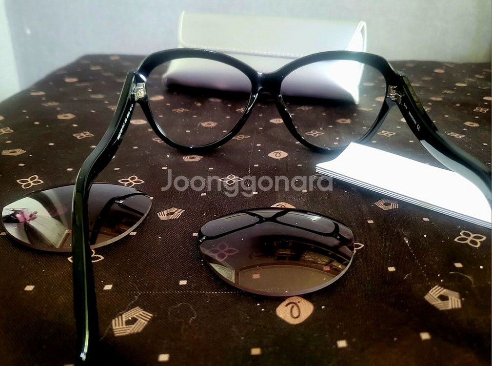 [미사용 새상품]SWAROVSKI 스와로브스키 선글라스--4