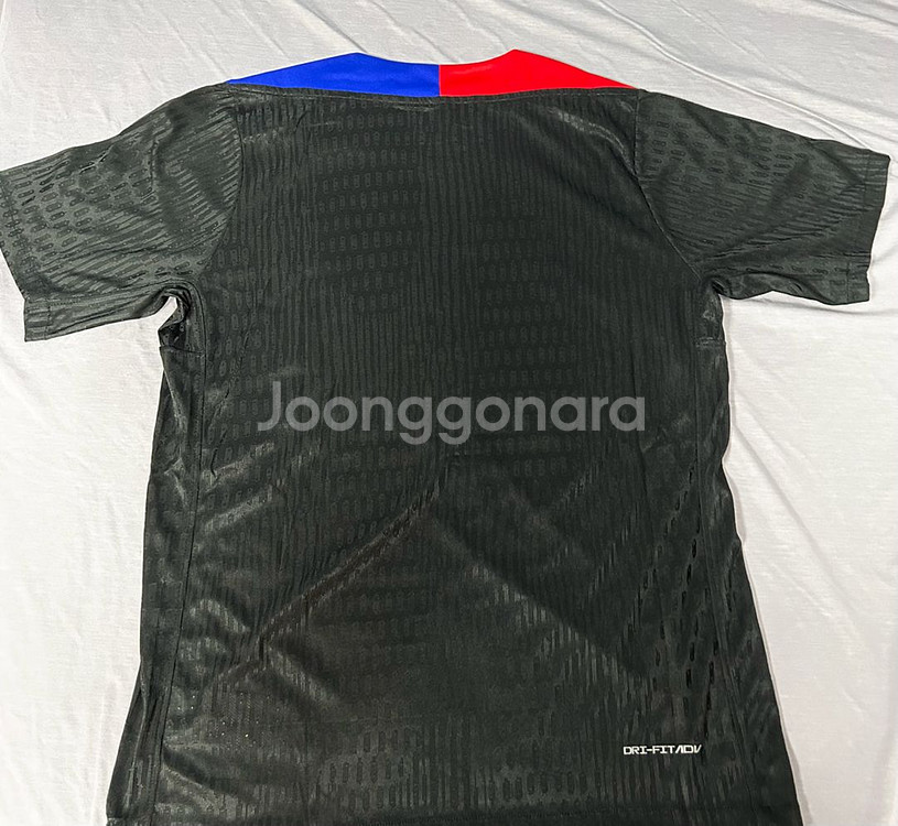 [해외M] 24/25 바르셀로나 어웨이 트레이닝 유니폼--1