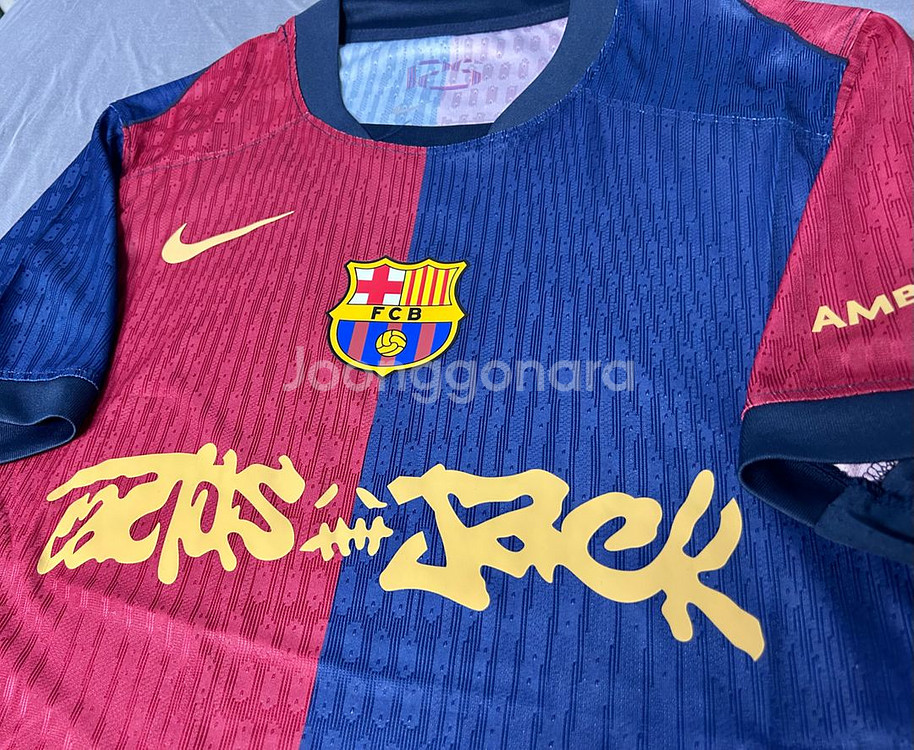 [L] 24/25 바르셀로나 홈 스캇 어센틱 유니폼--1