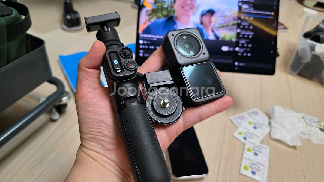 dji 액션2+정품 리모콘 셀카봉 및 일체--1