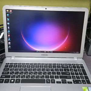 삼성 노트북 메탈 i7 외장그래픽.배터리90%효율
