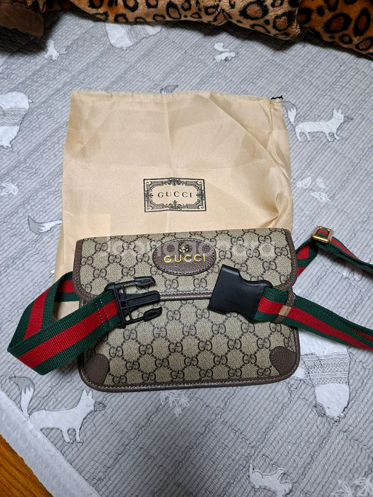 남성 구찌 GG 벨트백 크로스 새제품--2