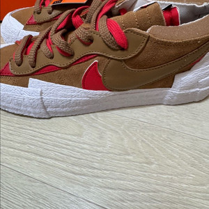 나이키 x 사카이 블레이저 로우 브리티쉬 탄 265