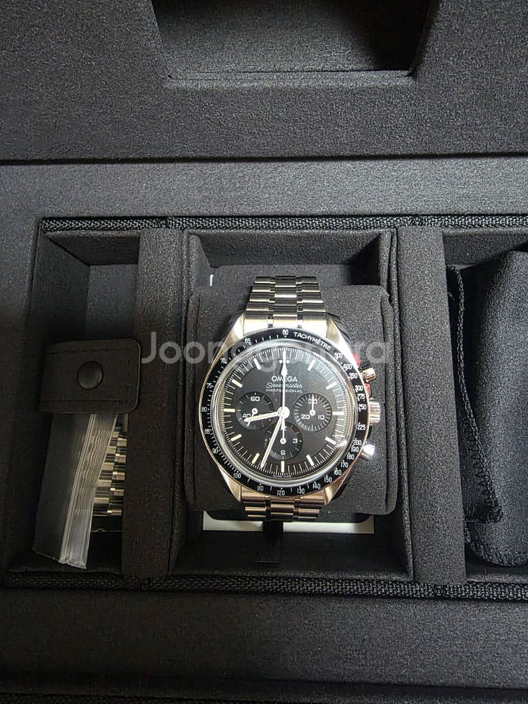 오메가 문워치 신형 사파이어--0