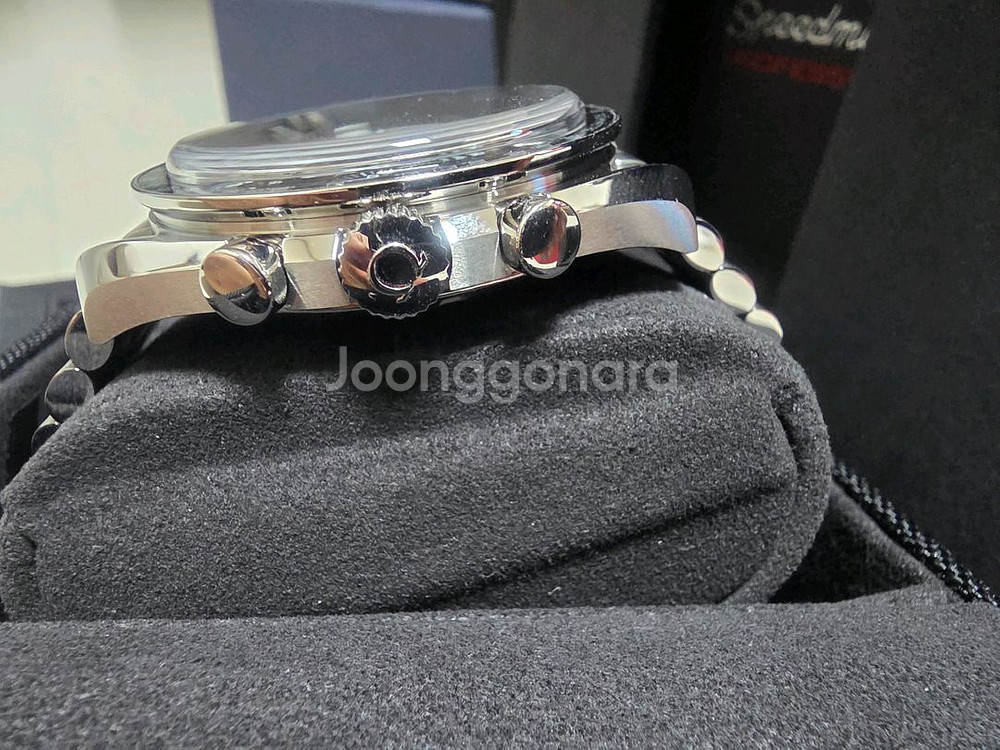 오메가 문워치 신형 사파이어--2