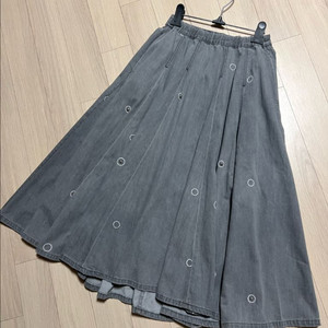 자수장식 그레이데님 플레어스커트 반밴딩 풀훌롱치마 마인