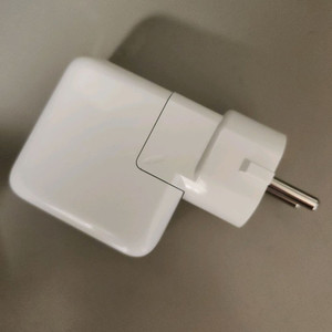애플 30w 충전기 A2164 싸게 팝니다.