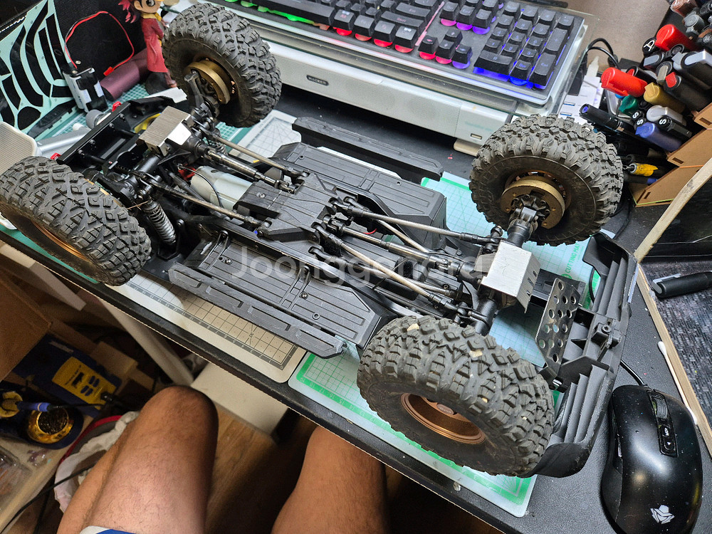 트랙사스 - TRX4 브롱코 중고제품 판매합니다--2