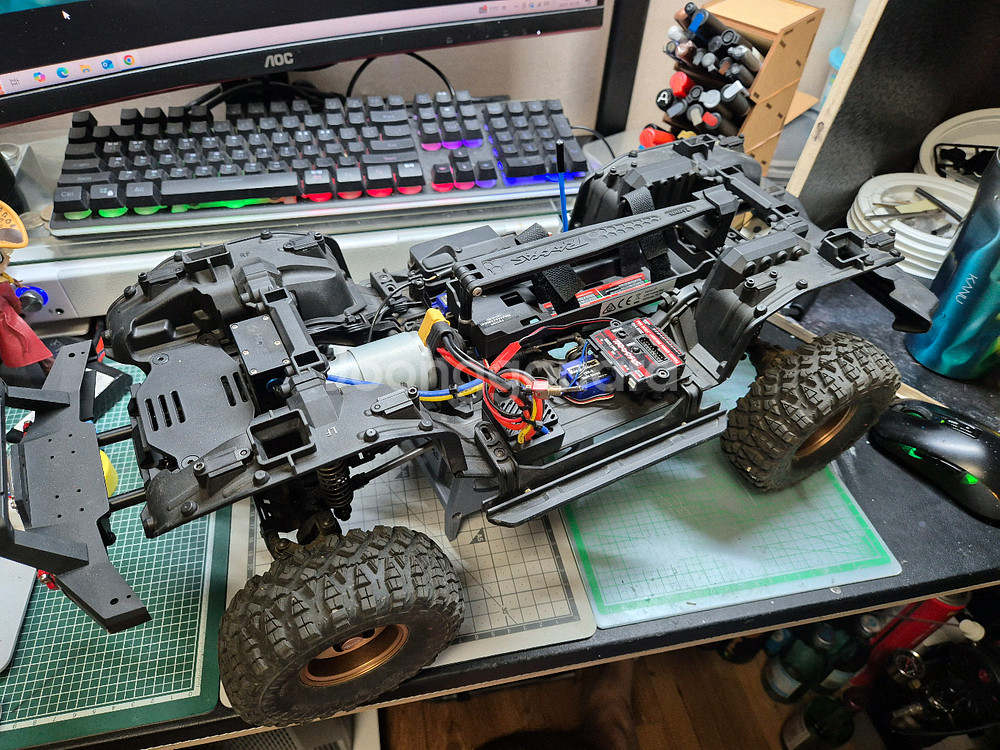 트랙사스 - TRX4 브롱코 중고제품 판매합니다--1