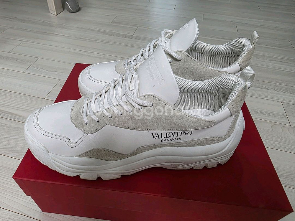 발렌티노 스니커즈--2