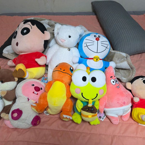 캐릭터 인형 모음 (짱구, 도라에몽, 파이리 외)