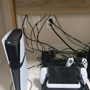 ps5 프로+플스포탈+듀센엣지 팝니다