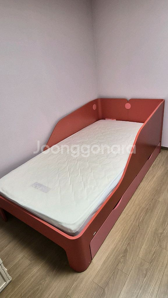 일룸 팅클팜 싱글 침대--1