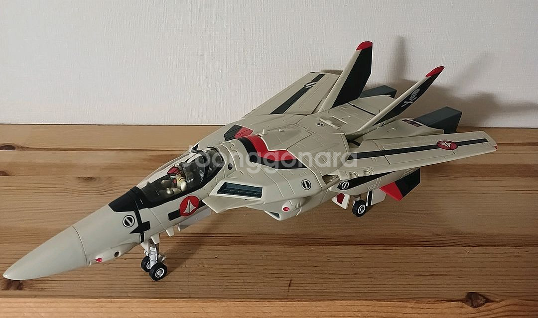 야마토 1/48 마크로스 VF-1A--1