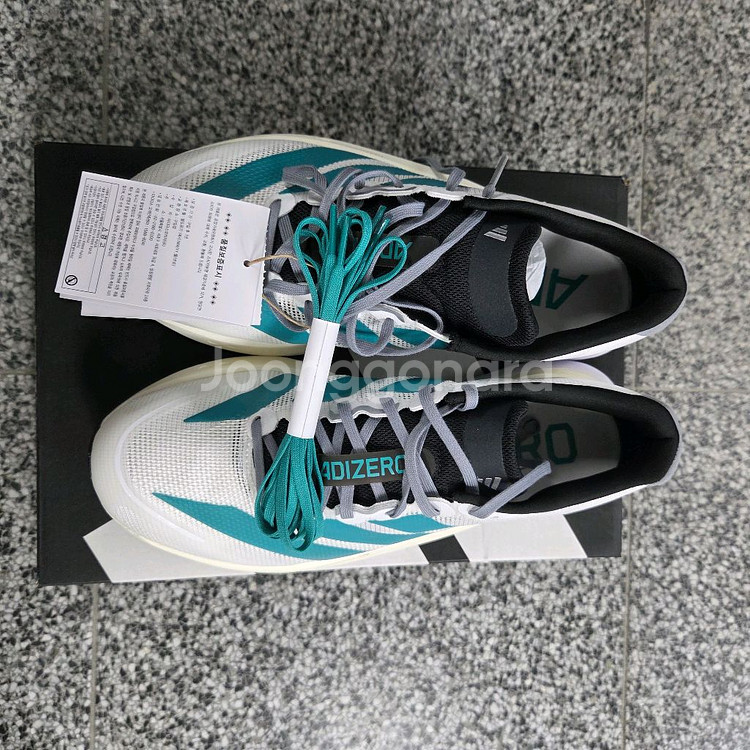 아디다스 보스턴13 260 새제품 팝니다--2