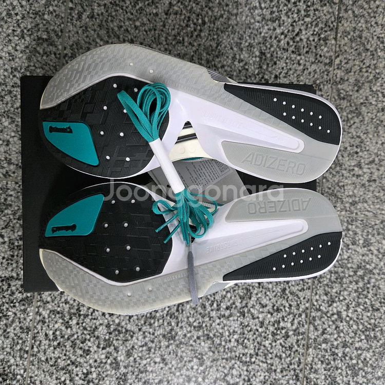 아디다스 보스턴13 260 새제품 팝니다--3