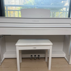 야마하 디지털 피아노 CLP-635