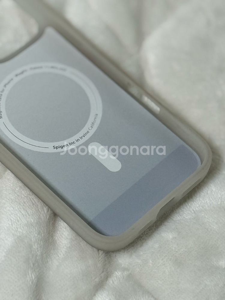 슈피겐 아이폰16 프로 맥스 맥세이프 케이스 울트라하이--3