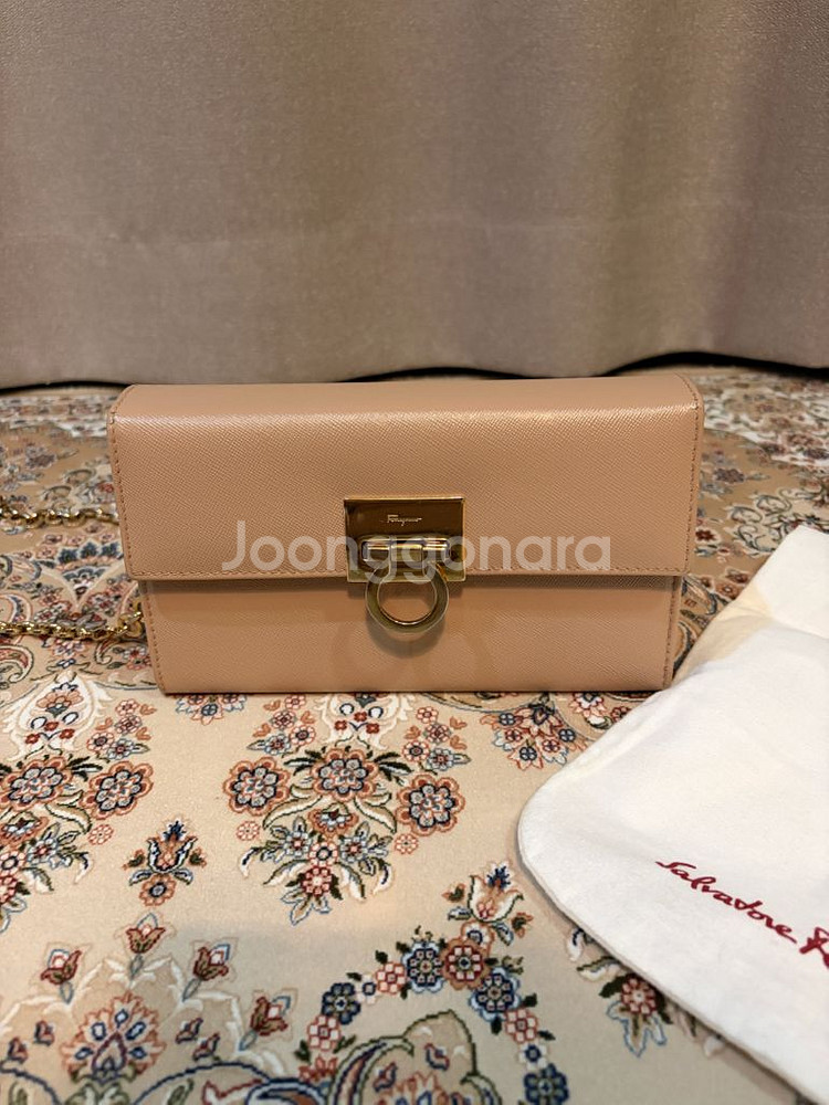 패레가모 간치니 숄더백--0