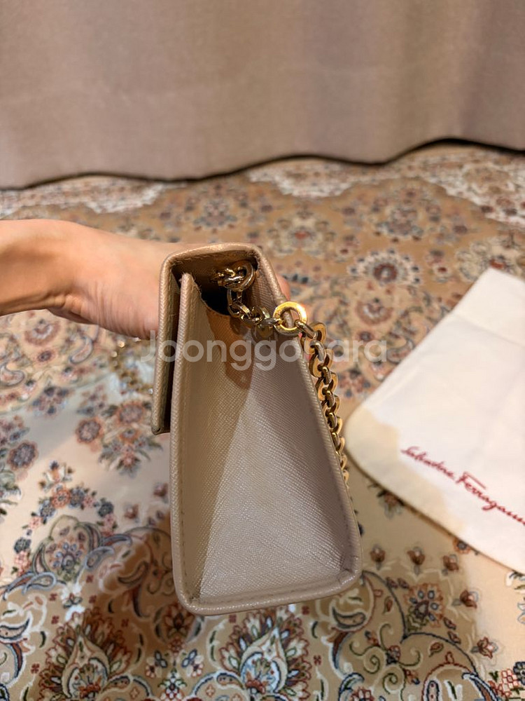 패레가모 간치니 숄더백--2