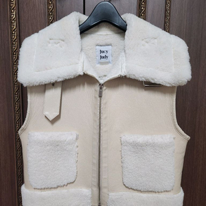 쥬시쥬디 레더베스트