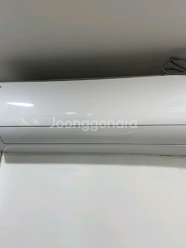 엘지11평 벽걸이인버터 냉난방기 2대 팝니다--0