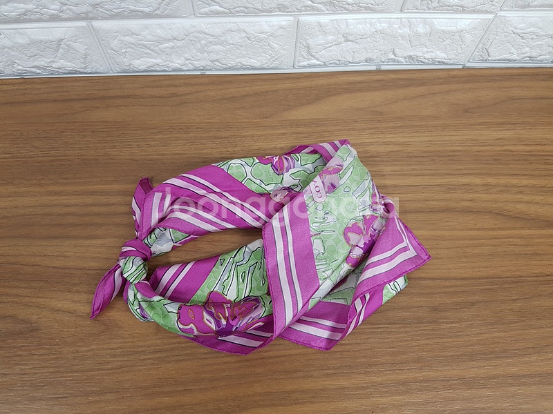 코치 실크 스카프 (정품)--1