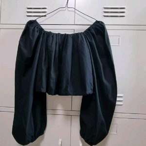 스퀘어넥 오프숄더 밴딩 크롭 블라우스 - 블랙