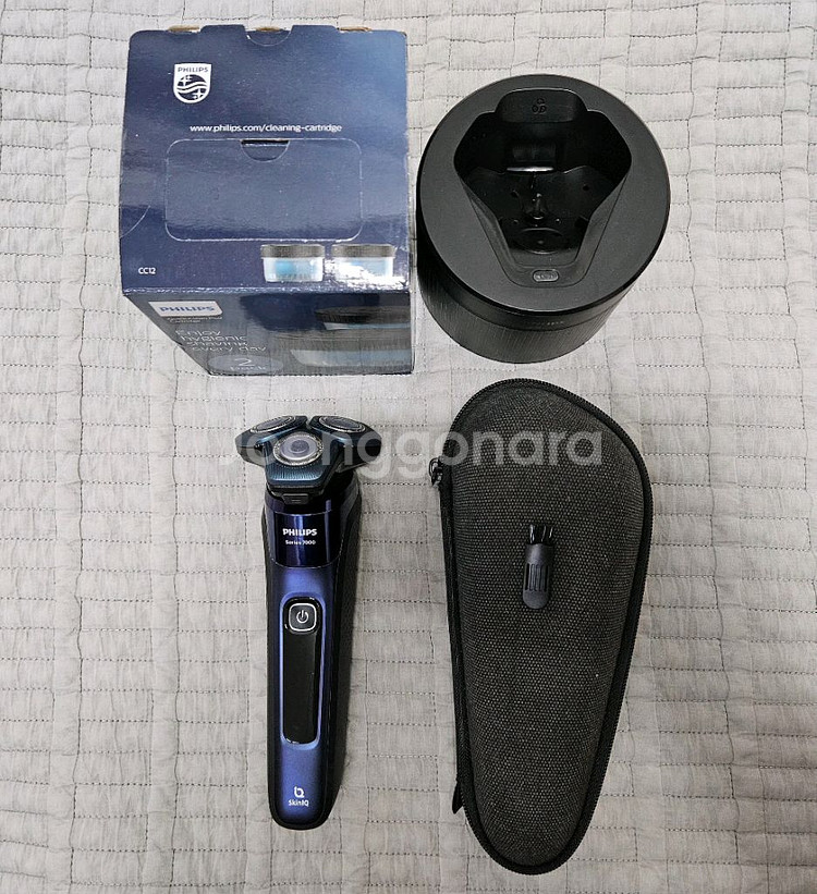 필립스 SkinIQ 7000 시리즈 전기면도기--1