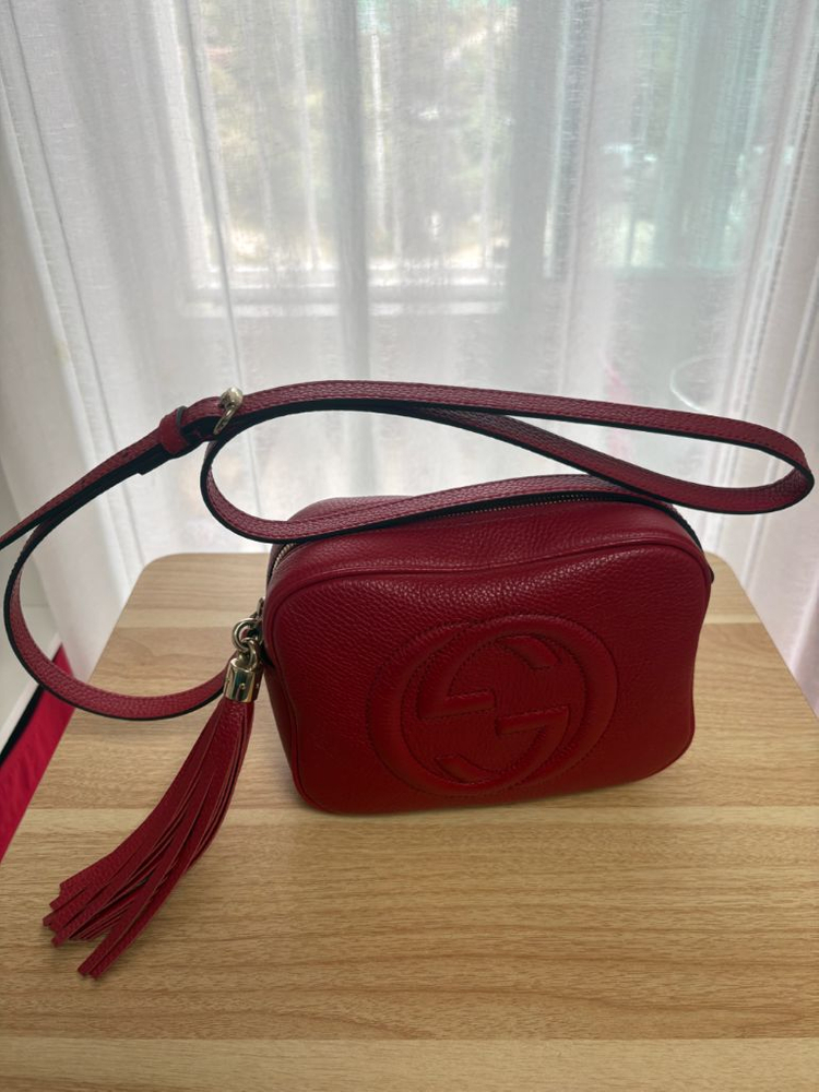 구찌 디스코백 레드 팝니다 이미지