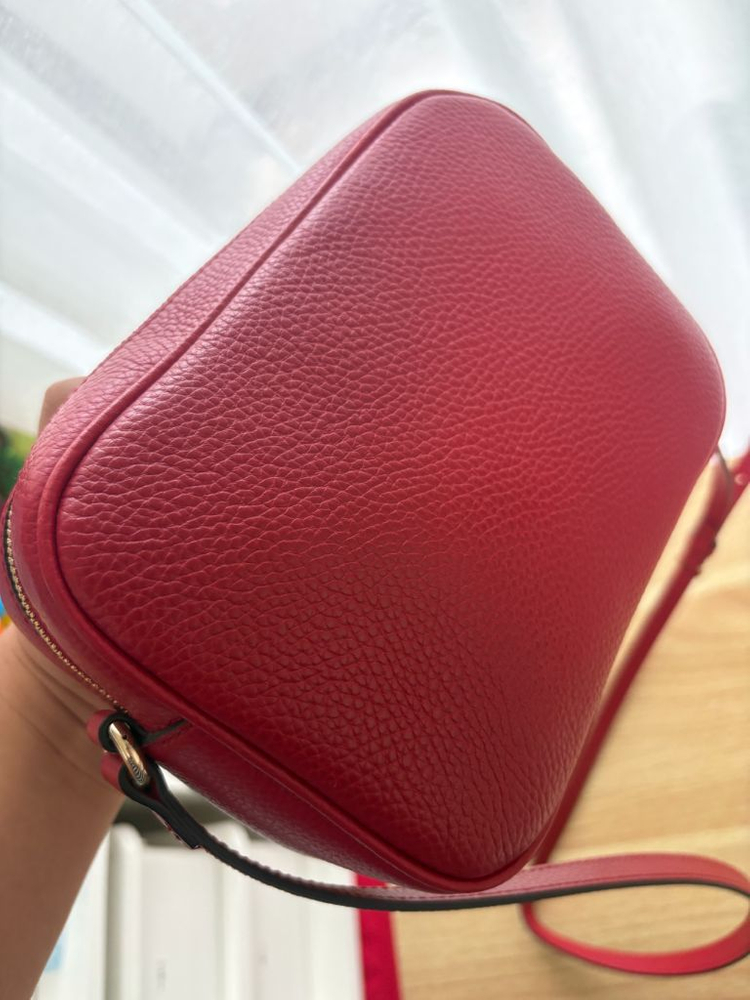 구찌 디스코백 레드 팝니다 이미지