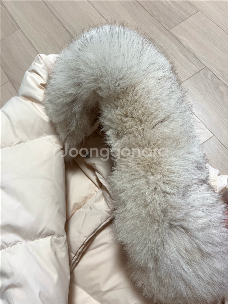 써스데이아일랜드 폭스퍼카라자수숏패딩 오리털덕다운점퍼자켓--16