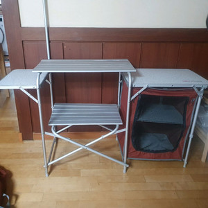 캠핑용 키친 테이블 (버팔로 제품)